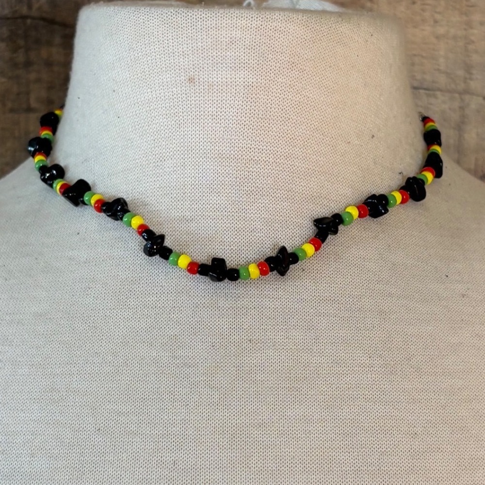 Rasta Beaded Choker Necklace Red Yellow Green Black Seed Bead Barrel Clasp 15.5"